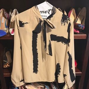 Steve Madden Beige and Black Brushstroke Blouse